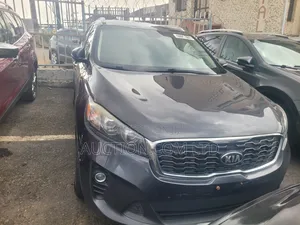 Kia Sorento 3.3L LX FWD 2019 Gray