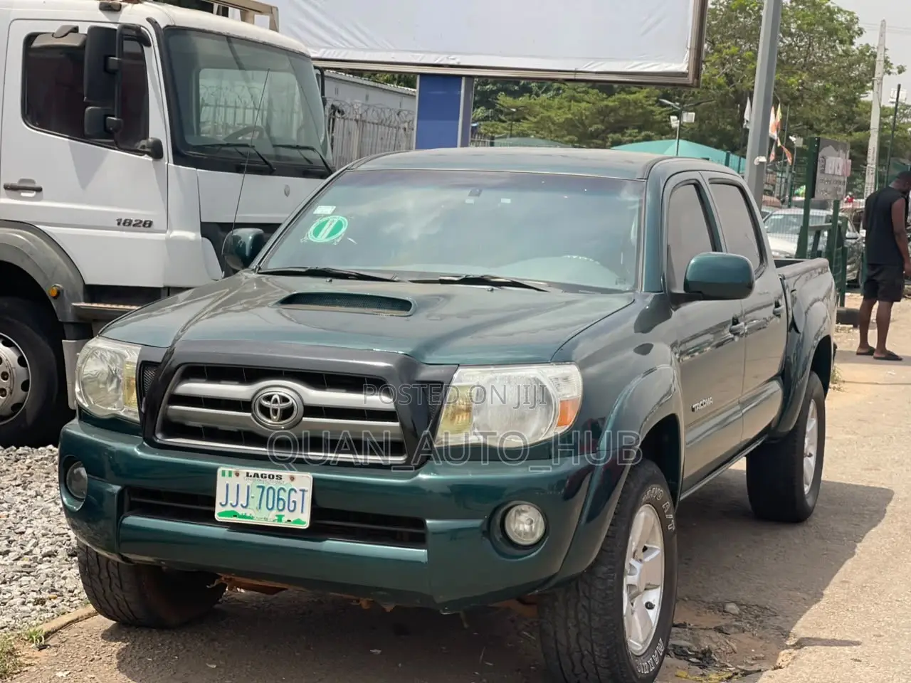 Toyota Tacoma 2010 Green