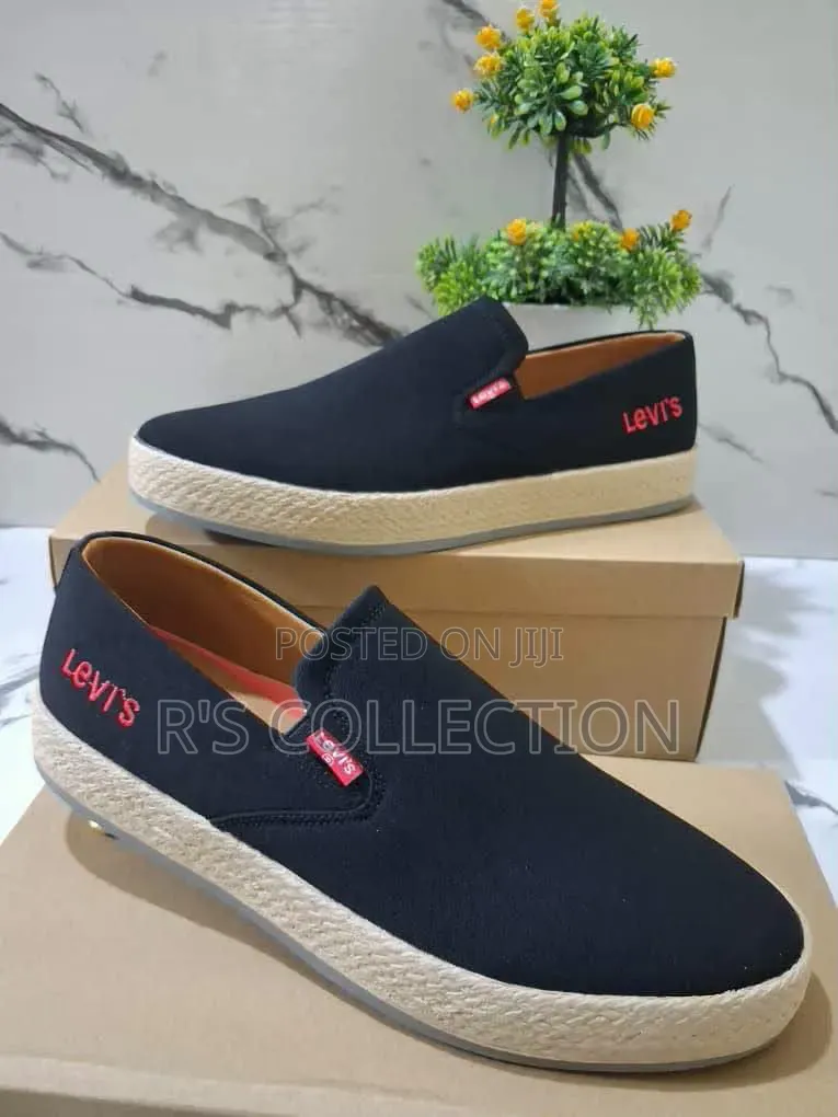 Original Levi's Men Loafer