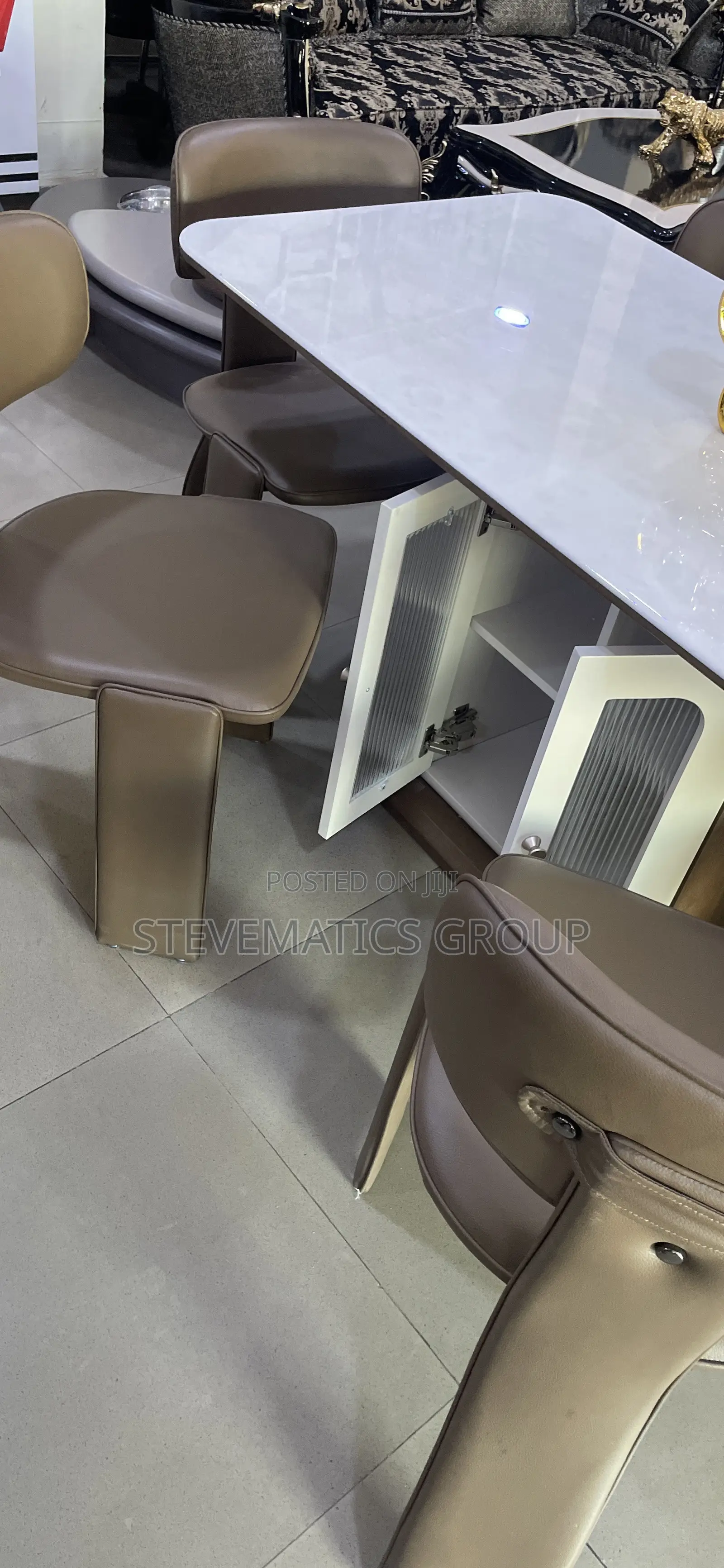 Six Seaters Classic Marble Dining Table