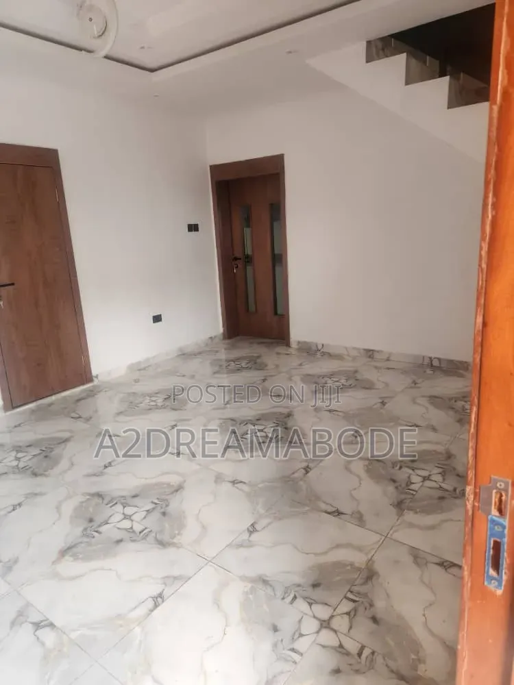 4bdrm Duplex in Magodo, GRA Phase 1 for rent