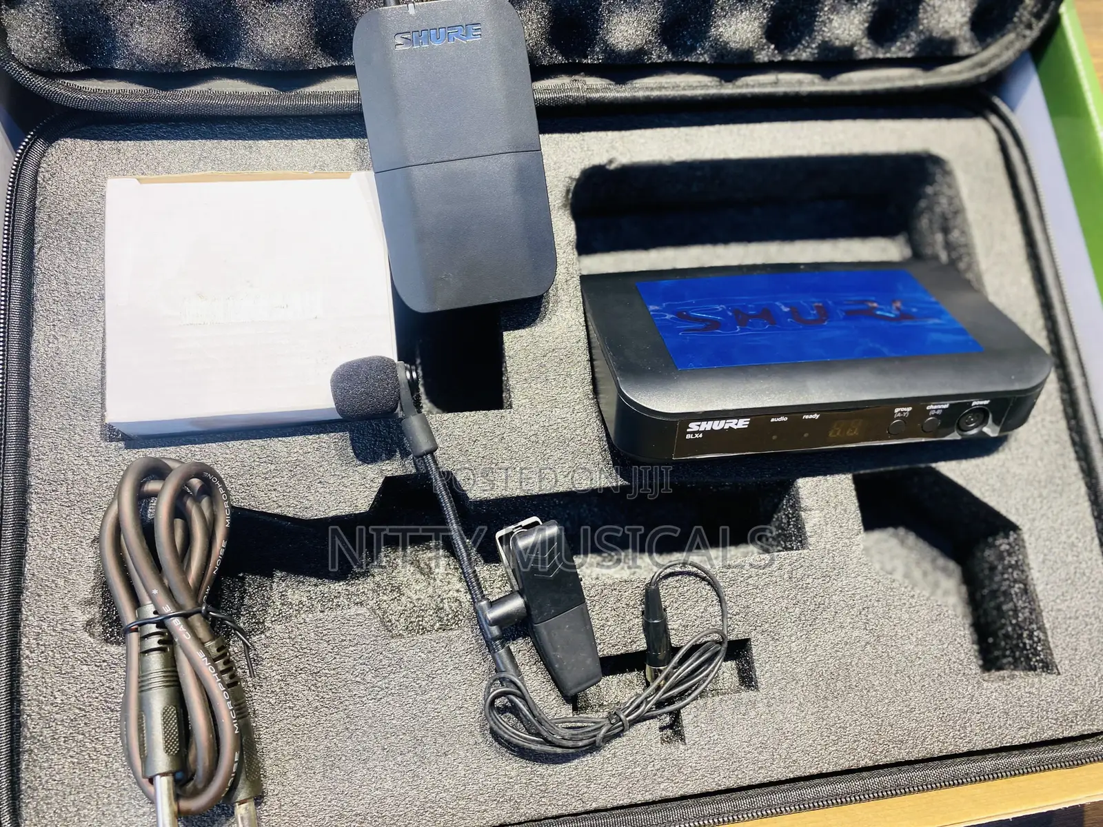 Shure BLX Premium Wireless Microphone