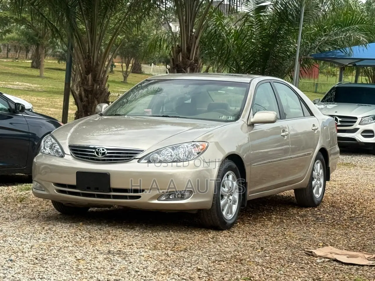 Toyota Camry 2005 Gold
