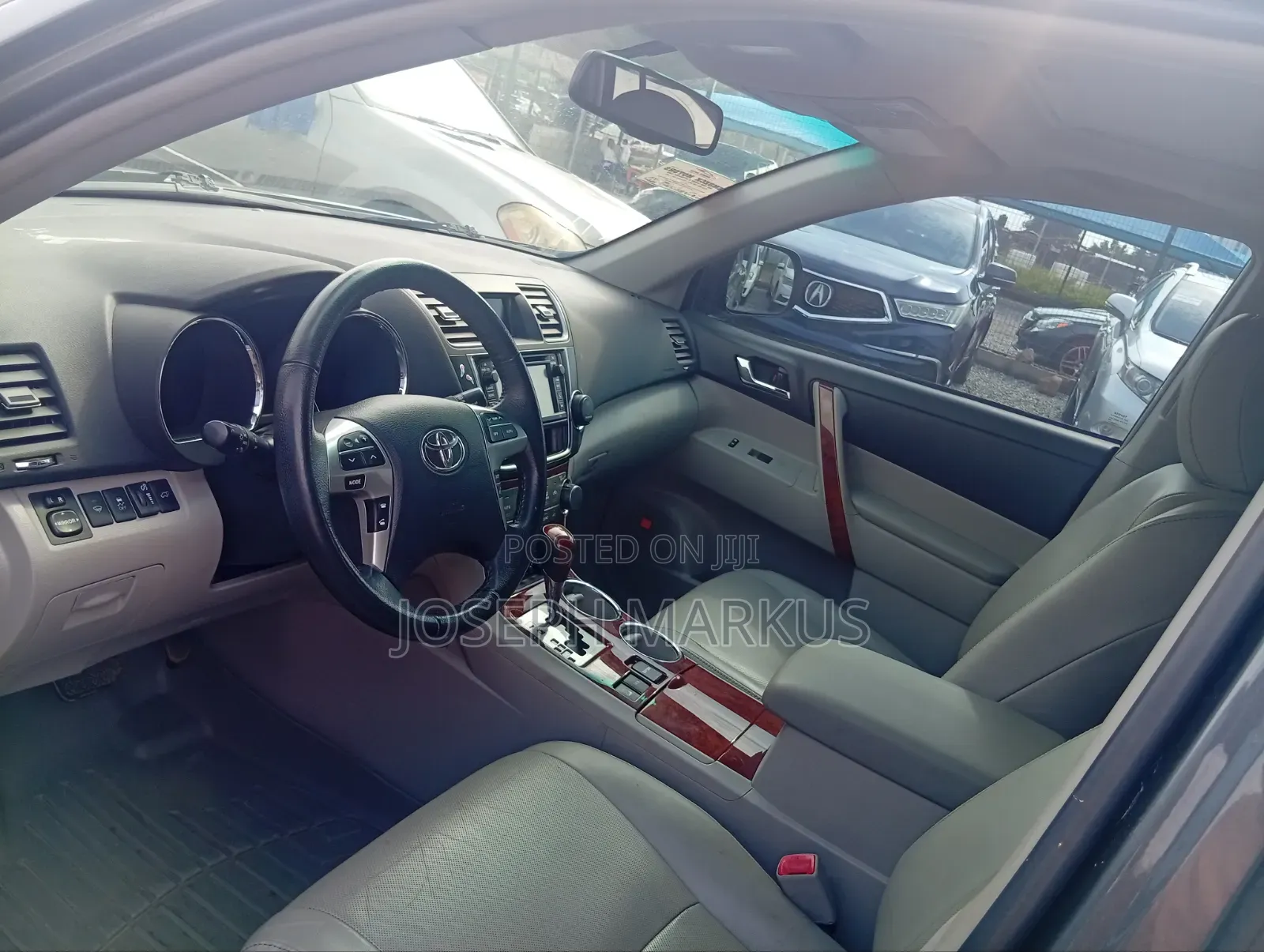 Toyota Highlander Limited 3.5l 4WD 2013 Gray