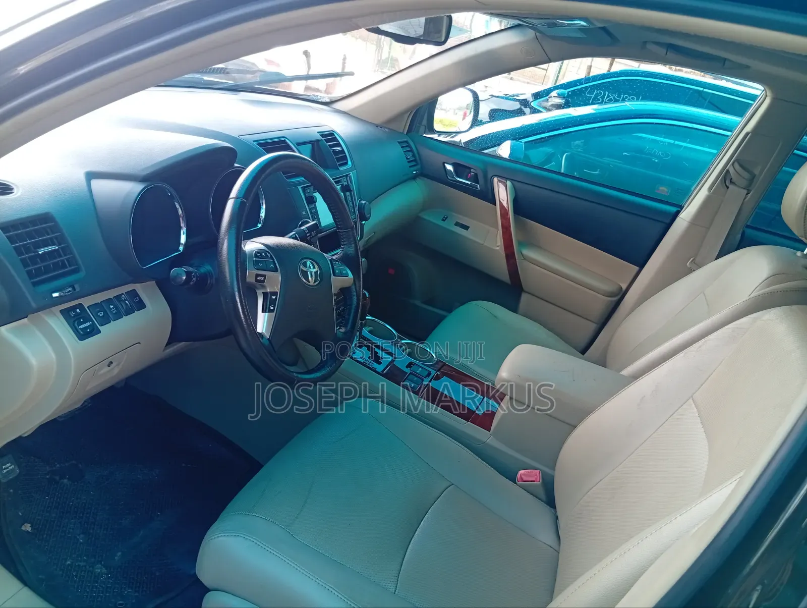 Toyota Highlander Limited 3.5l 4WD 2013 Black