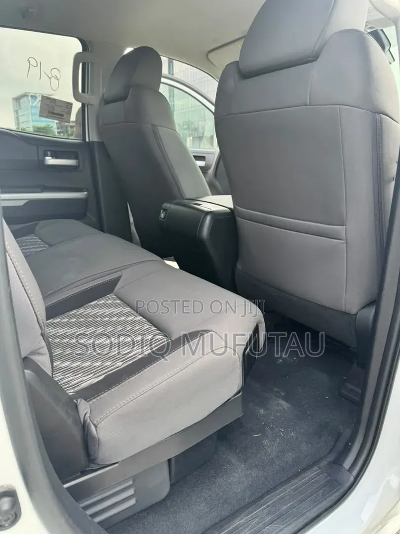 Toyota Tundra 2019 White