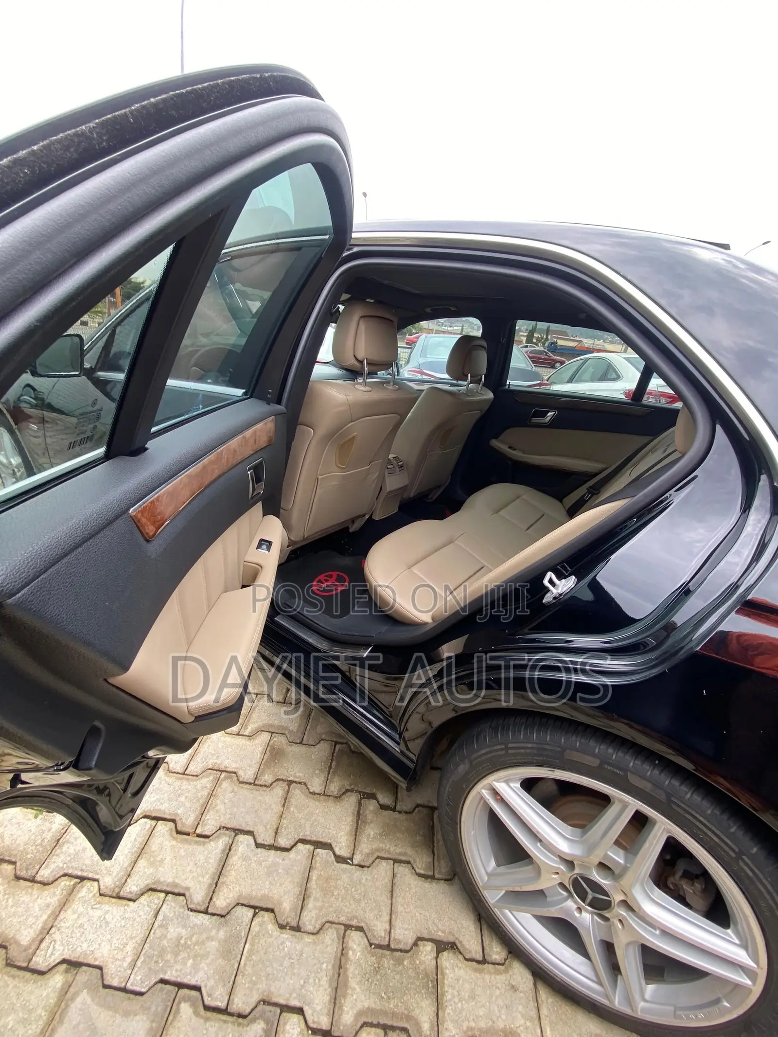 Mercedes-Benz E350 2013 Black