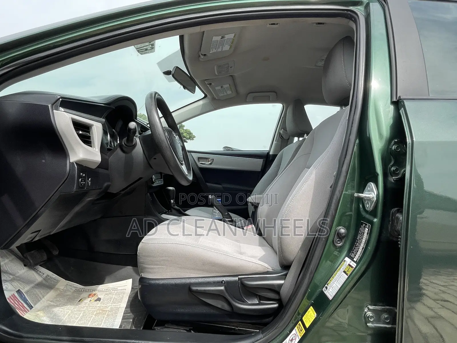 Toyota Corolla LE Eco 4dr Sedan (1.8L 4cyl CVT) 2015 Green