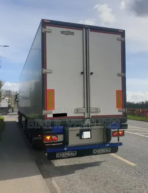 30-Ton Covered Truck for Commercial Relocation
