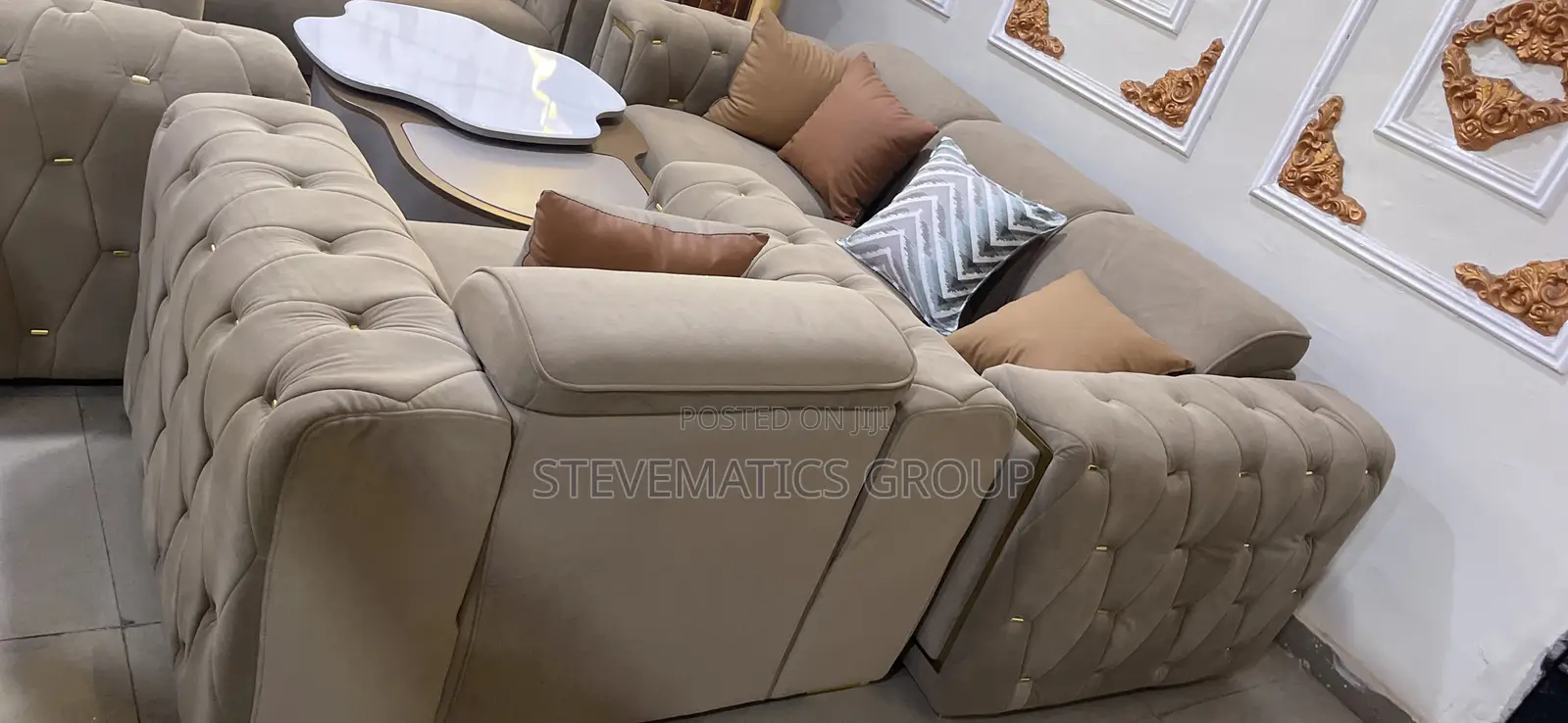Classic Sittings Room Sofa Turkish Luxury Center Table and Bar