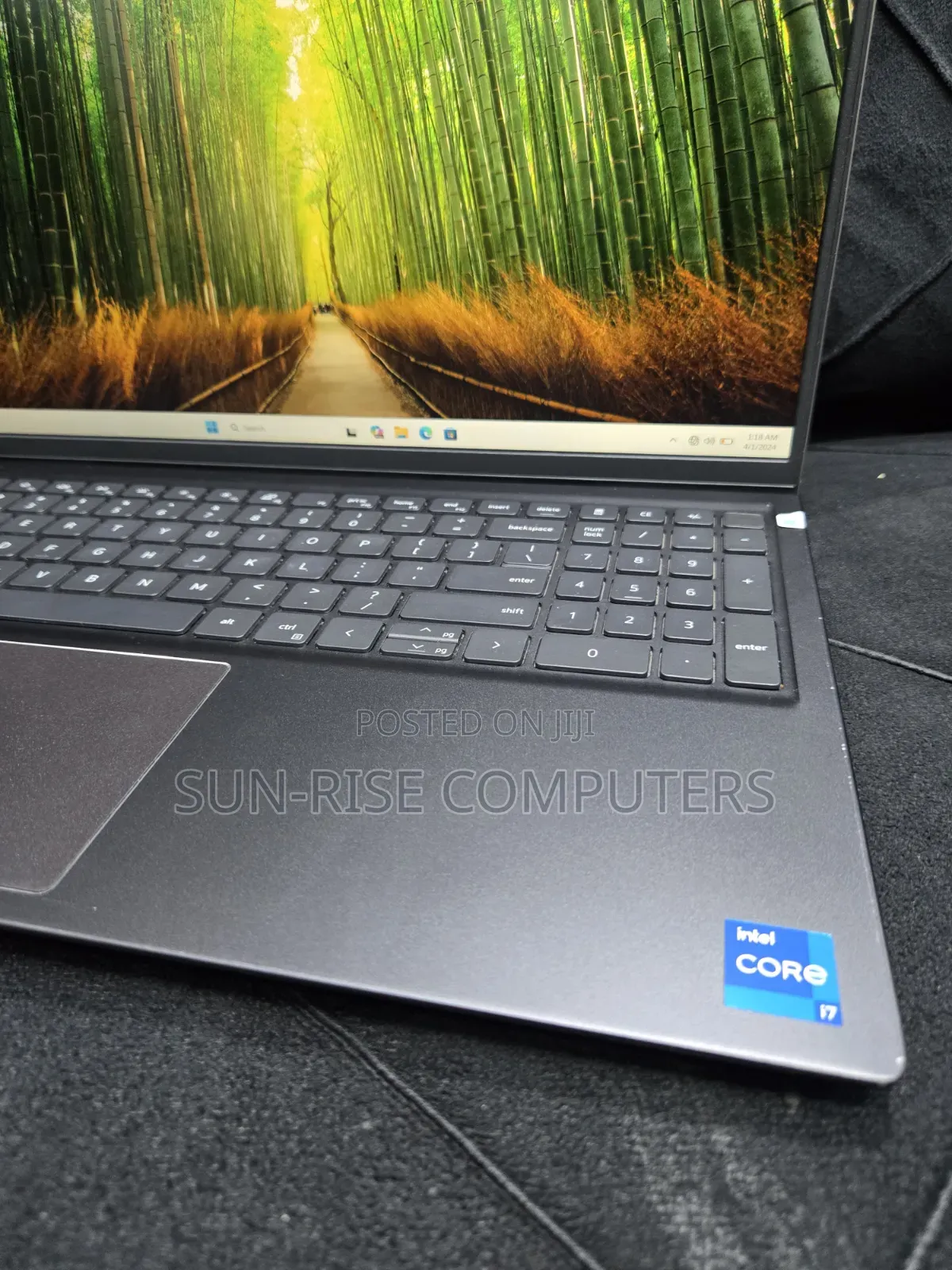 Laptop Dell Vostro 15 5510 16GB Intel Core i7 SSD 256GB