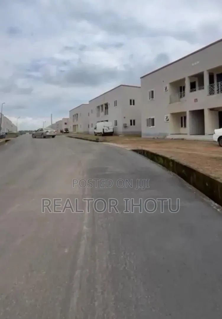 2bdrm Block of Flats in Idu for sale