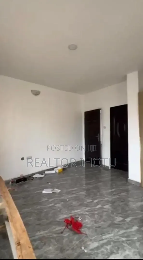 2bdrm Block of Flats in Idu for sale