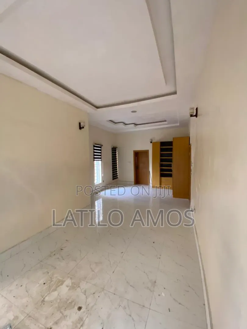 4bdrm Duplex in Ikota Gra for rent