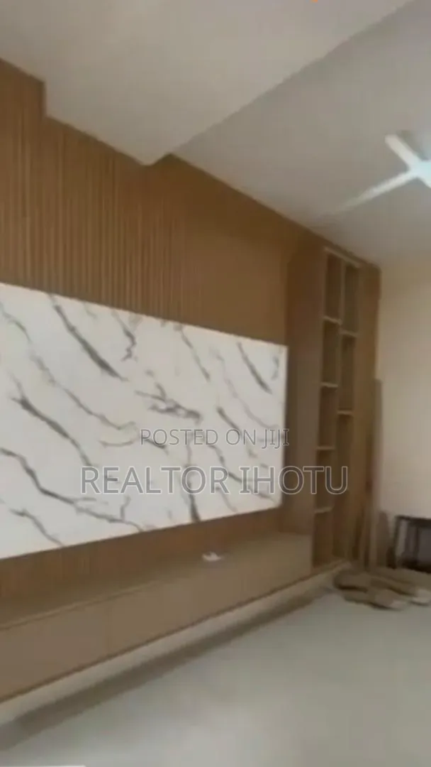 3bdrm Apartment in River Park Estate, Sabon Lugbe for sale