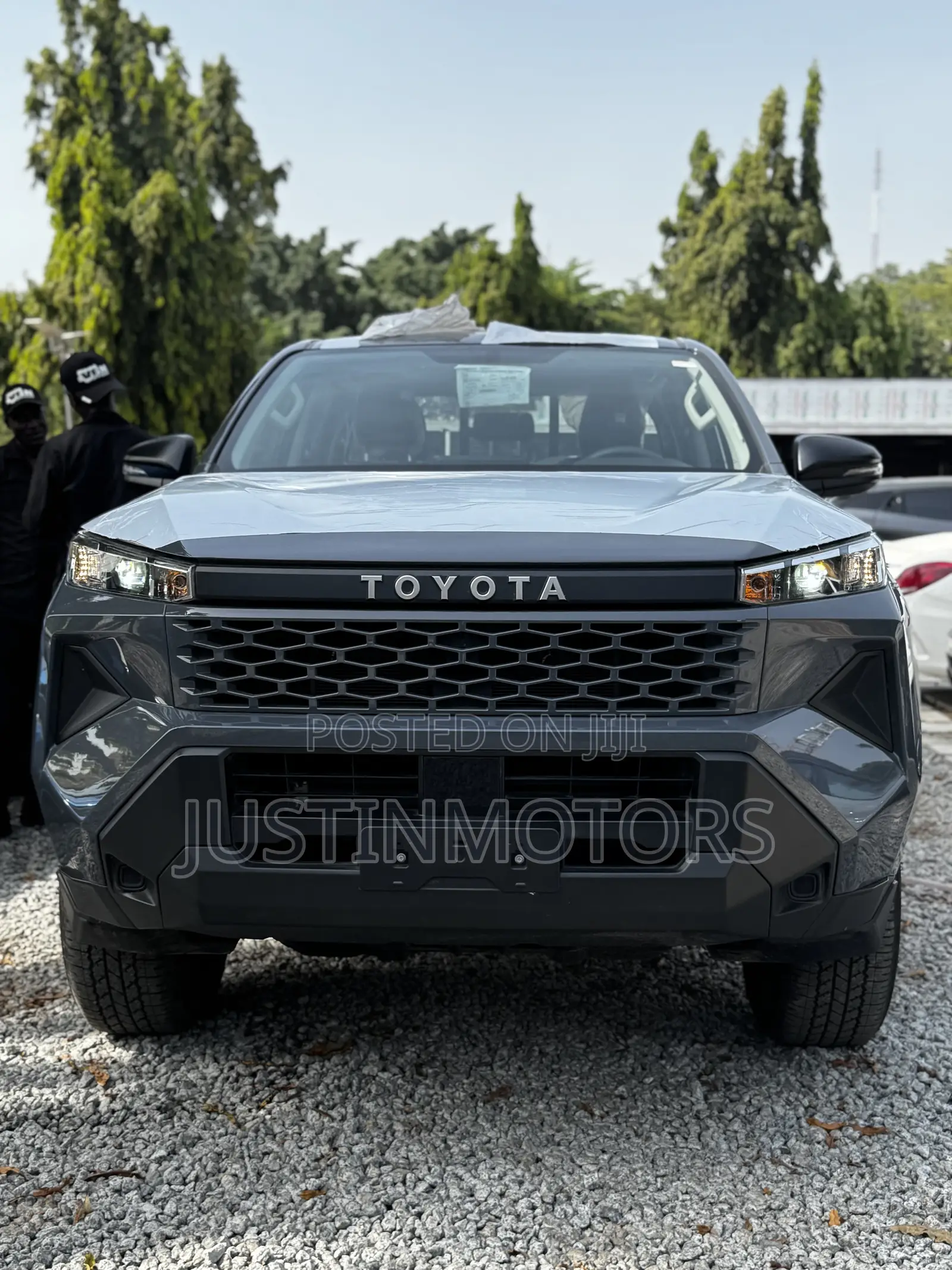 New Toyota Hilux Active (Hybrid) 2026 Gray