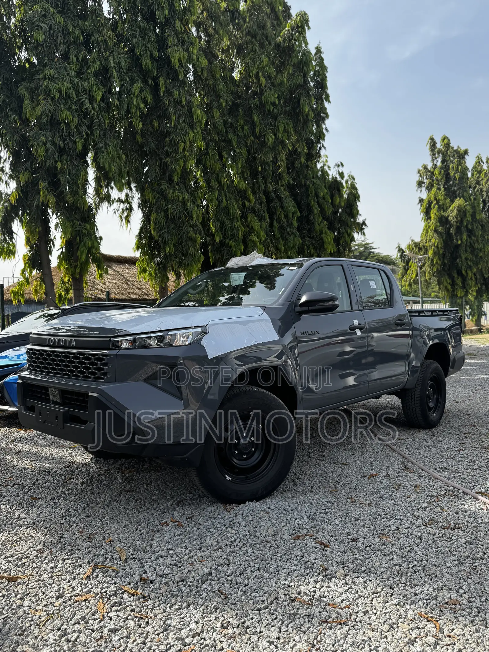New Toyota Hilux Active (Hybrid) 2026 Gray