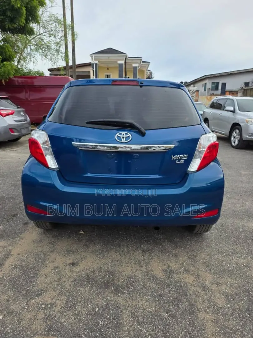 Toyota Yaris L Hatchback 3dr 2013 Blue