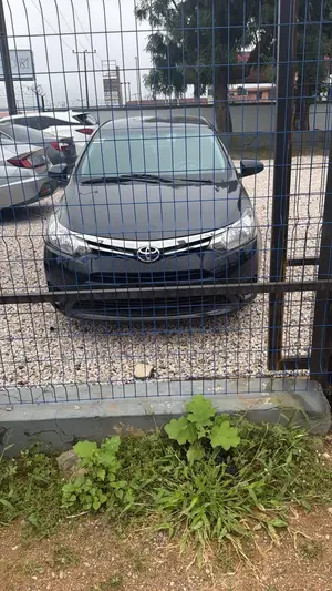 Toyota Yaris 2015 Black