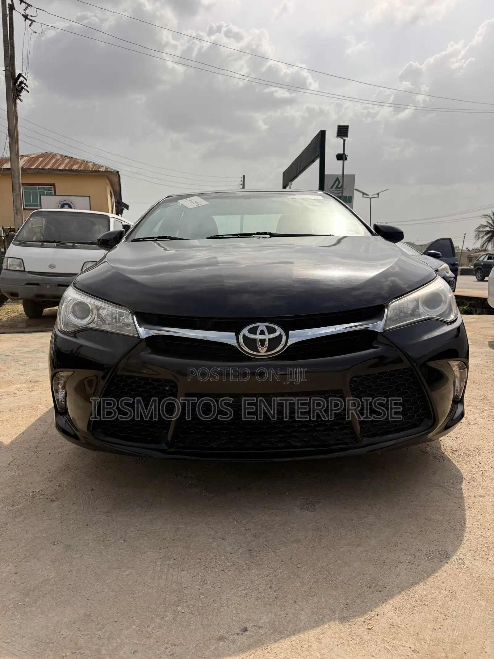 Toyota Camry SE 4dr Sedan (2.5L 4cyl 6A) 2015 Black