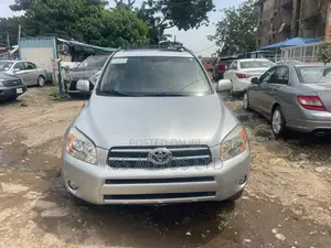 Toyota RAV4 2.0 VVT-i 2008 Silver