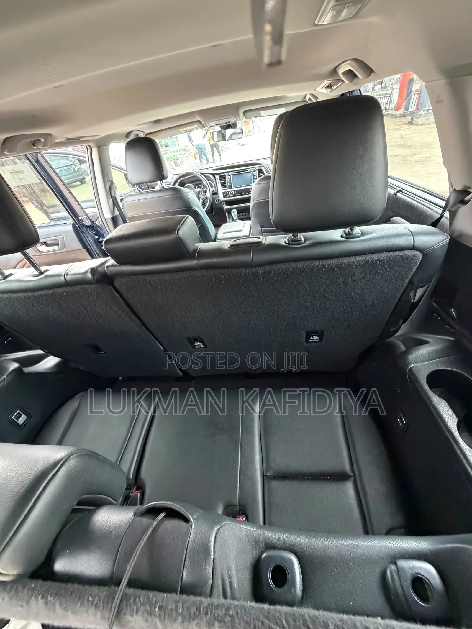 Toyota Highlander XLE 2019 Blue