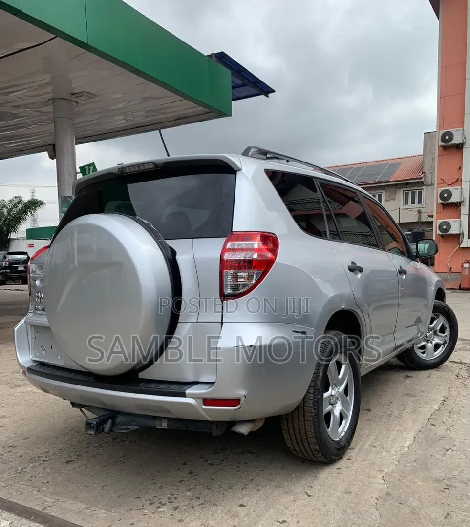 Toyota RAV4 2.5 2012 Silver