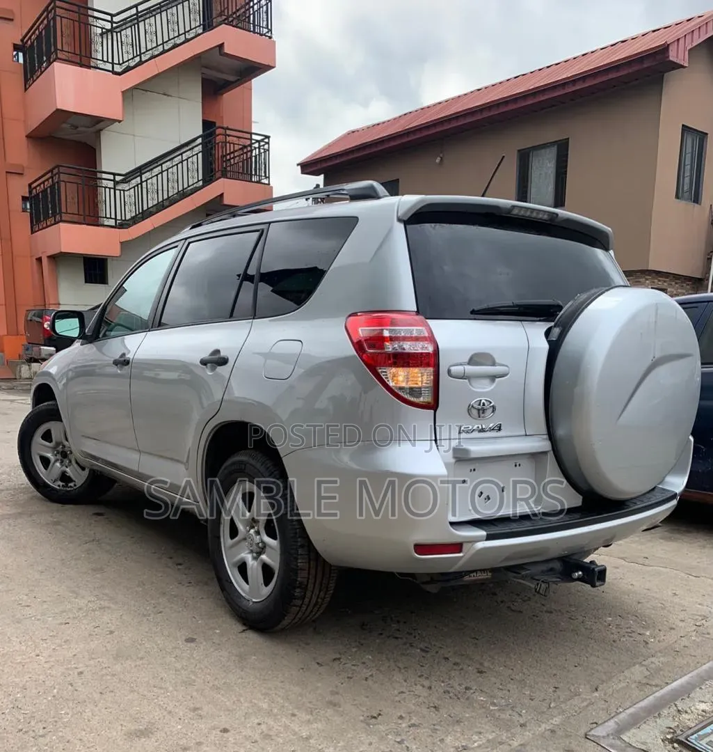 Toyota RAV4 2.5 2012 Silver