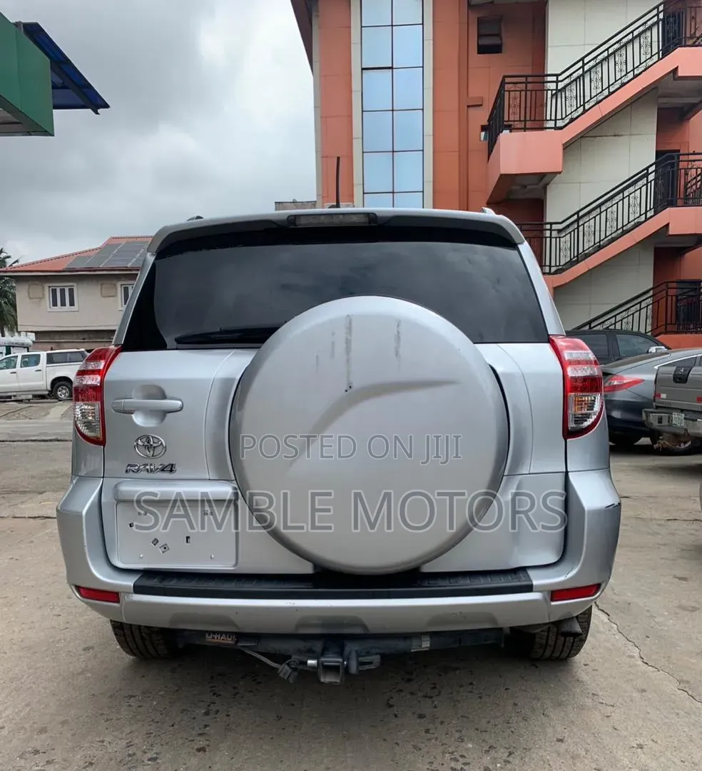 Toyota RAV4 2.5 2012 Silver