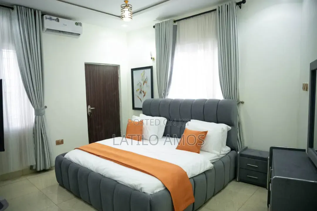 3 Bedroom 
With Snooker Board and Pool
Self Compound
