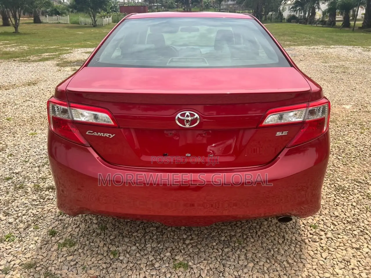 Toyota Camry SE 4dr Sedan (2.5L 4cyl 6A) 2013 Red
