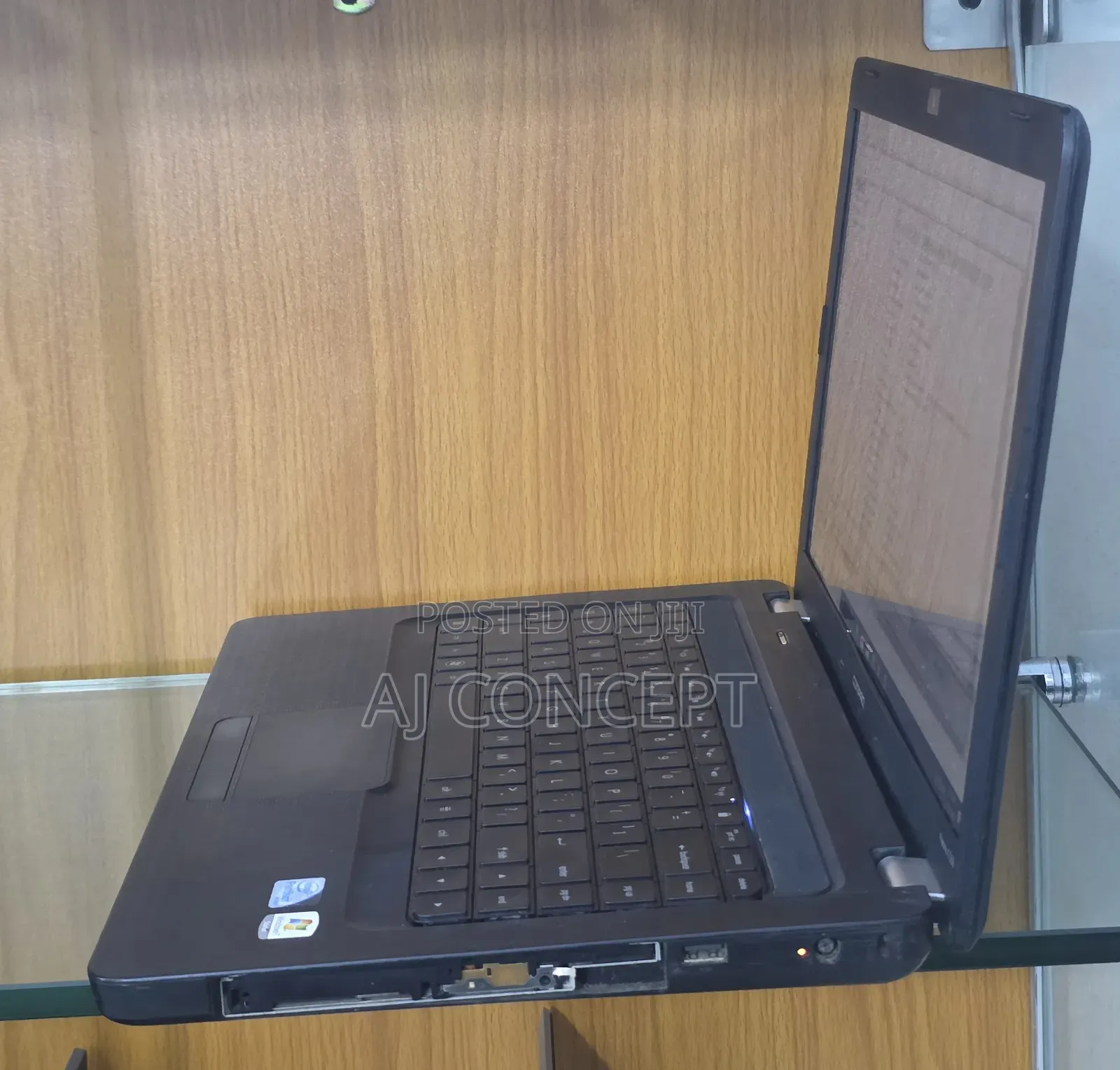 Laptop HP Compaq Presario CQ56 4GB Intel Pentium HDD 320GB