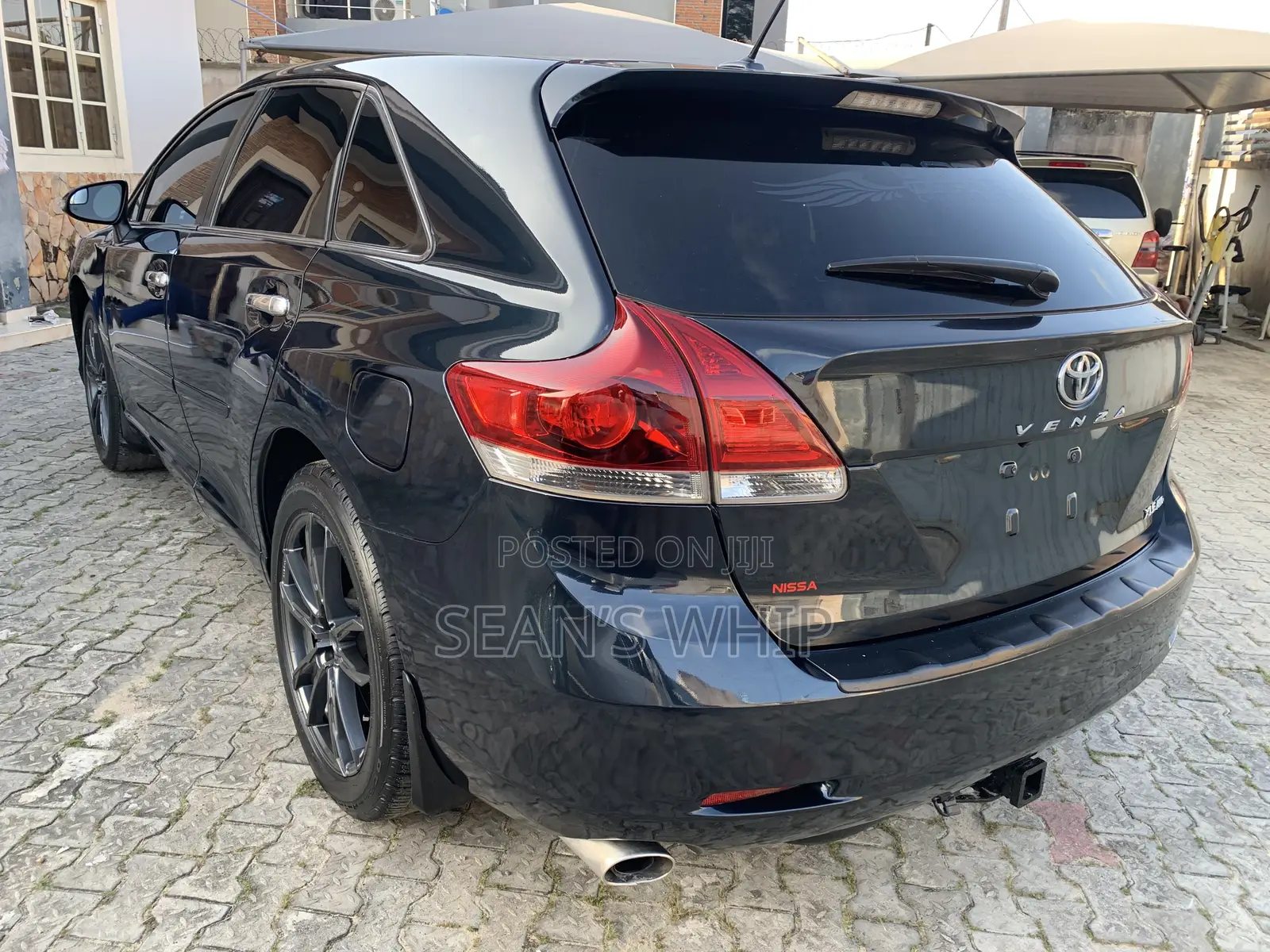 Toyota Venza XLE 2016 Black