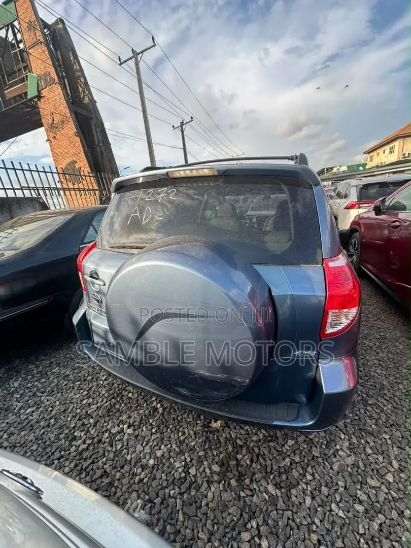 Toyota RAV4 Limited 2007 Blue
