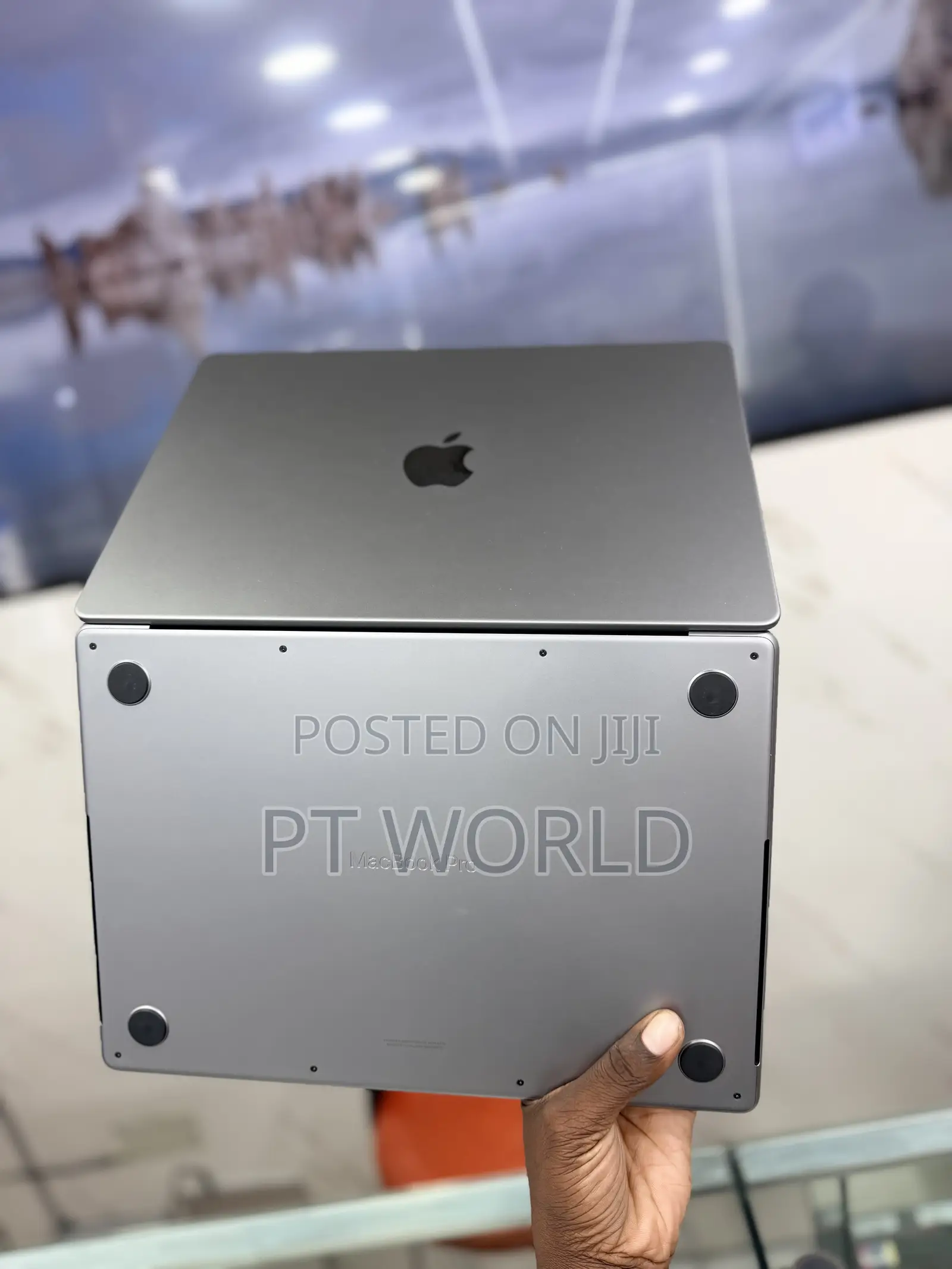 Laptop Apple MacBook Pro 2023 M2 Pro 16GB Apple M2 SSD 512GB