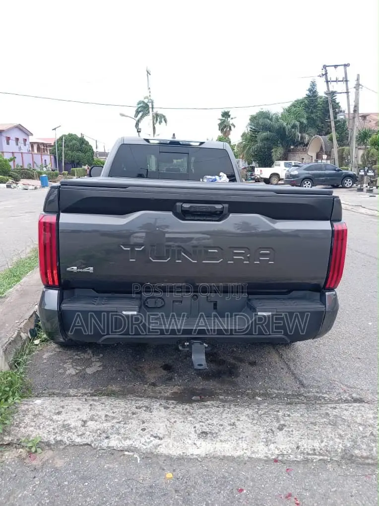 Toyota Highlander 2022 Gray