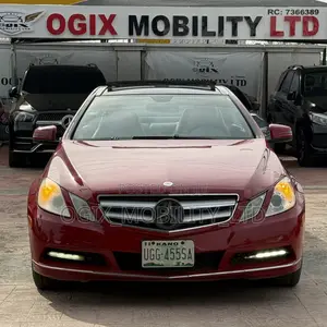 Mercedes-Benz E350 Base 2dr Coupe RWD (3.5L 6cyl 7A) 2011 Red