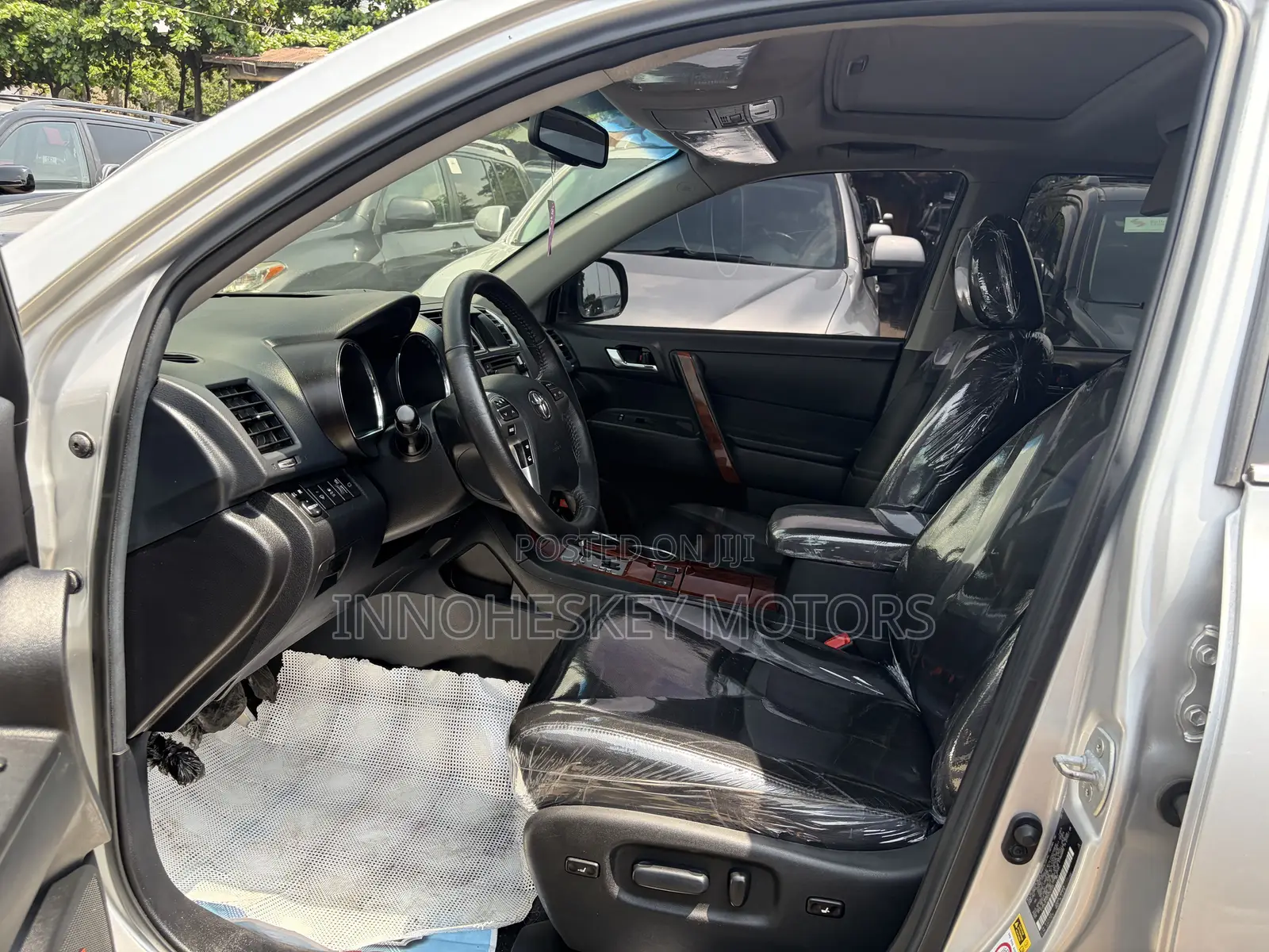 Toyota Highlander Limited 3.5l 4WD 2013 Silver