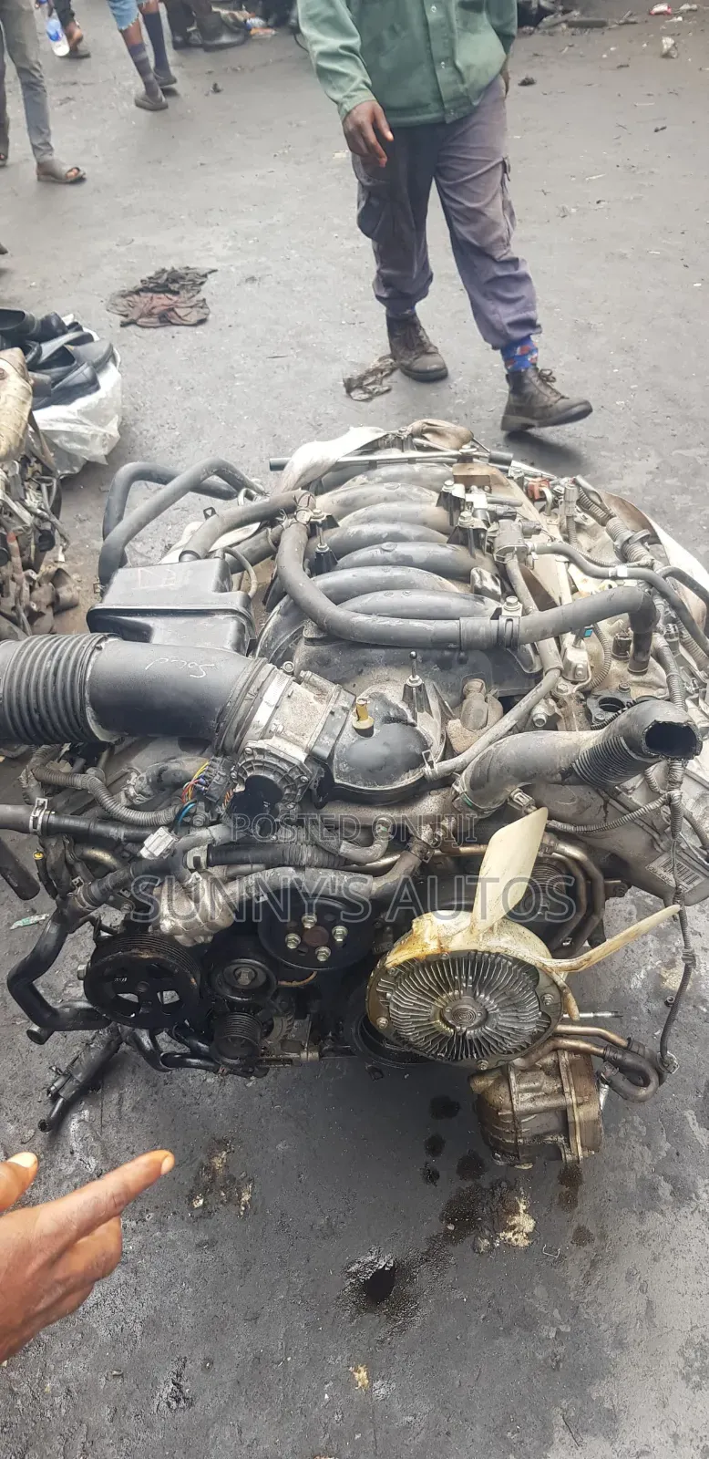 Lexus LX 570 Engine 3ur-Fe.