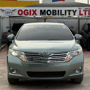 Toyota Venza AWD 2010 Green
