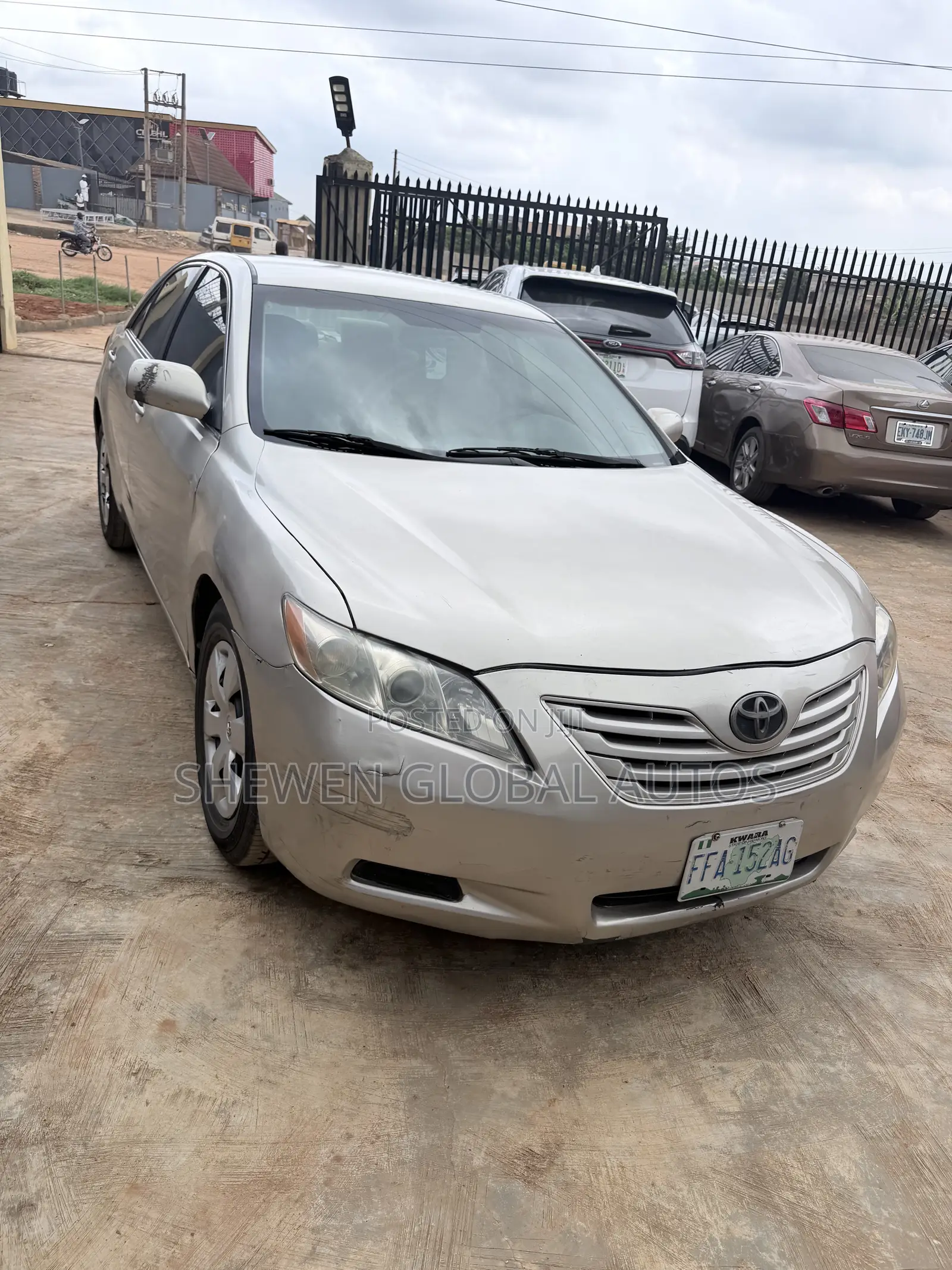 Toyota Camry 2008 Gold