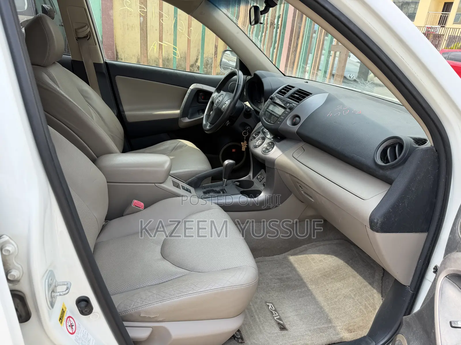 Toyota RAV4 Limited 4dr SUV AWD (2.5L 4cyl 6A) 2014 White