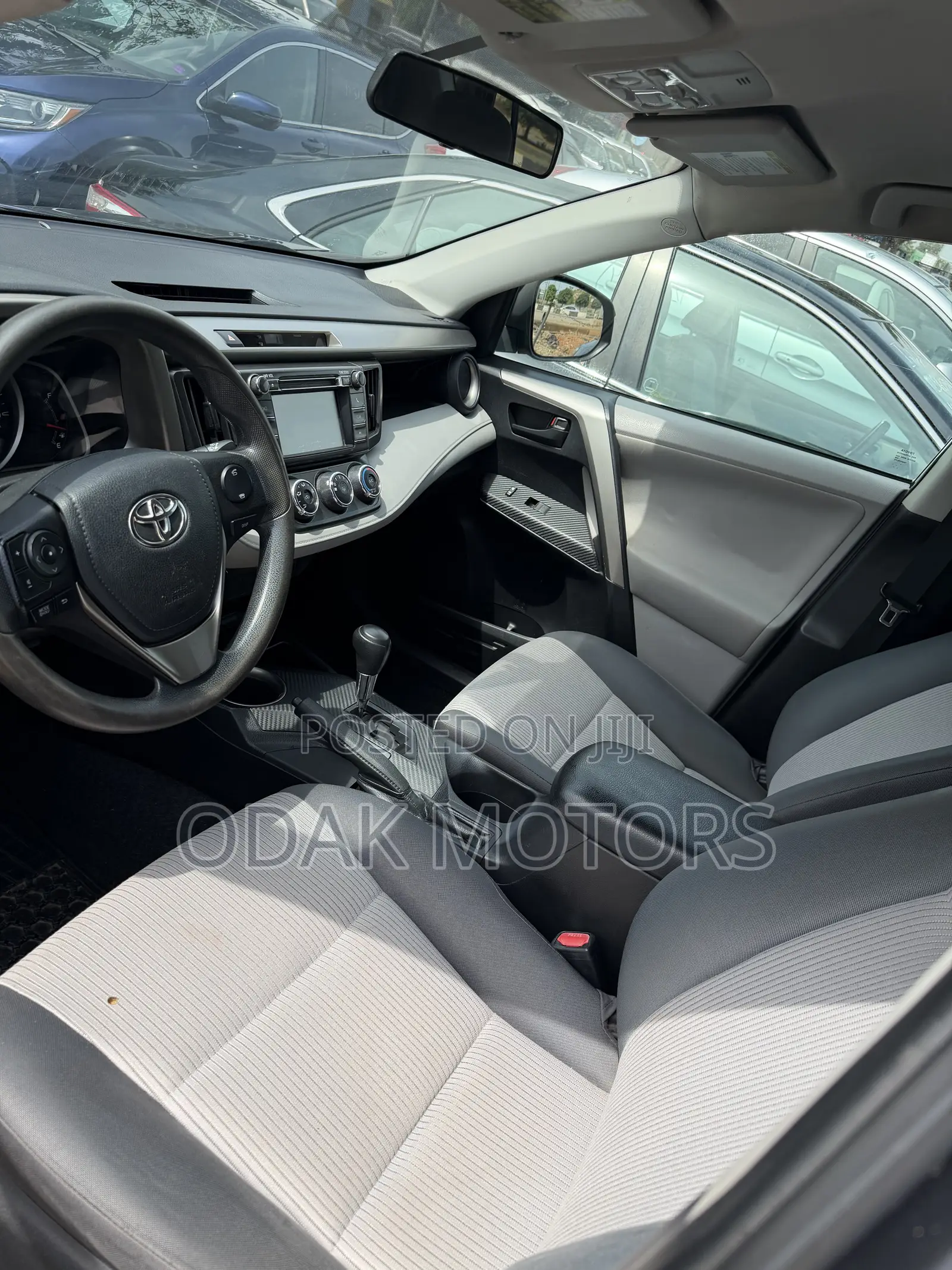 Toyota RAV4 LE AWD (2.5L 4cyl 6A) 2013 Gray