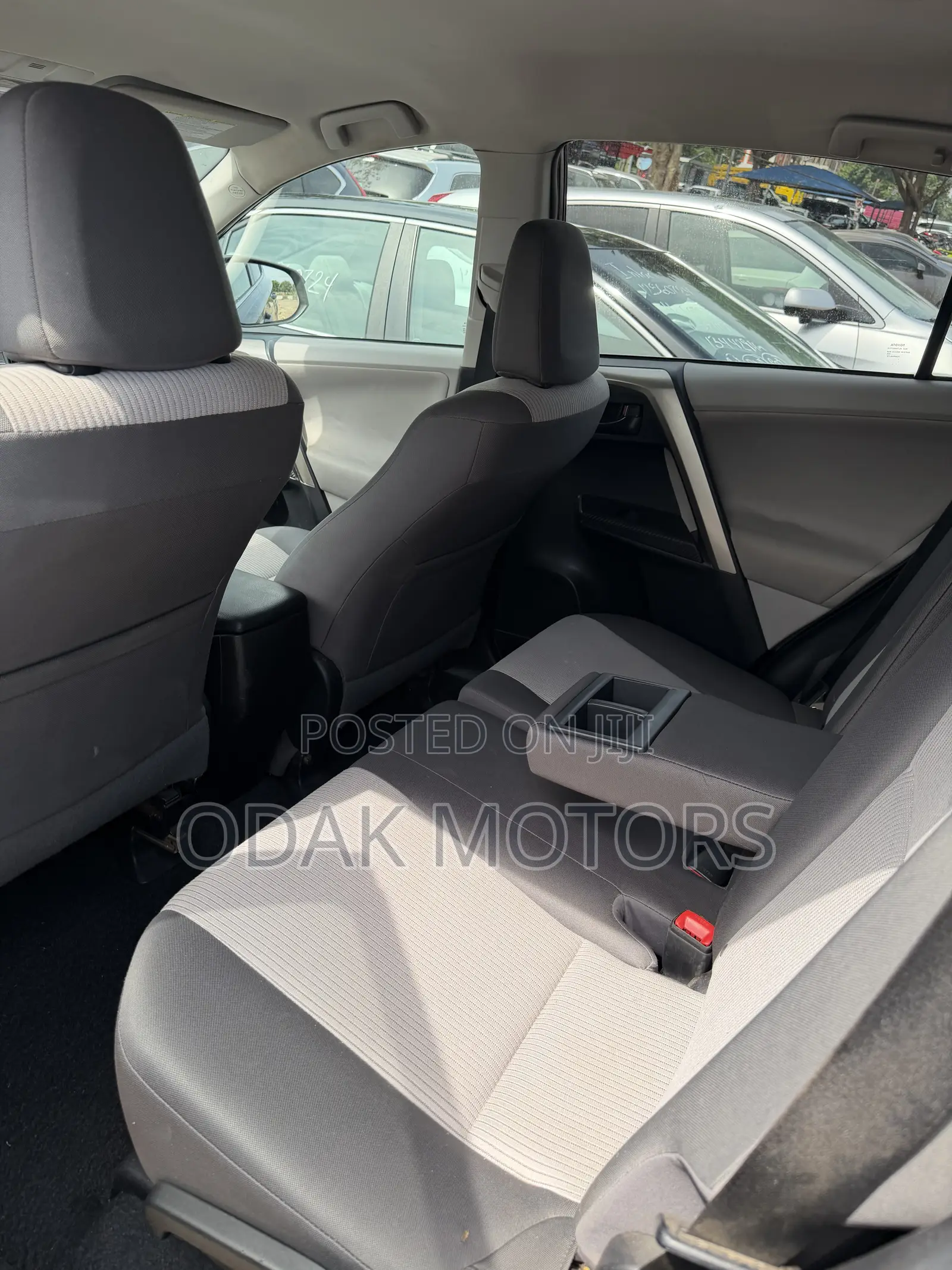 Toyota RAV4 LE AWD (2.5L 4cyl 6A) 2013 Gray