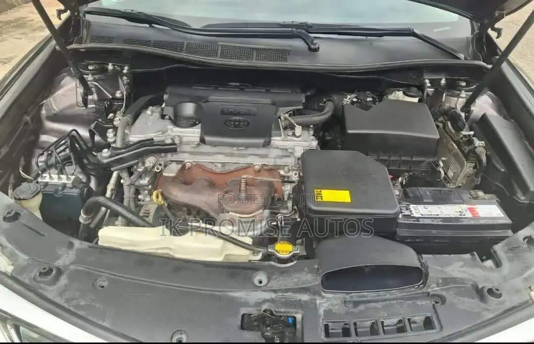 Toyota Camry XLE 4dr Sedan (2.5L 4cyl 6A) 2013 Gray