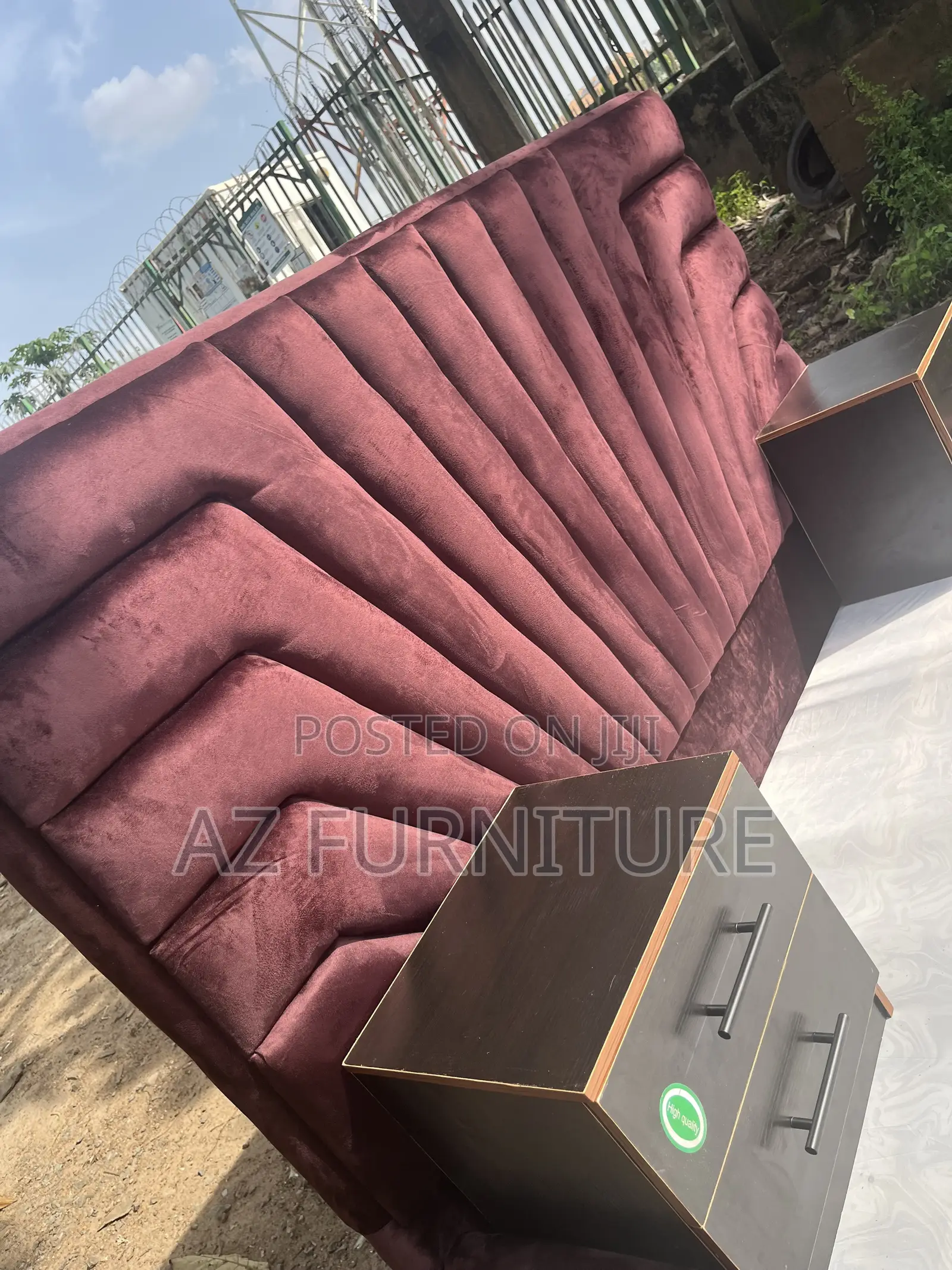 6 by 6 Bedframe With Bedsides 0003