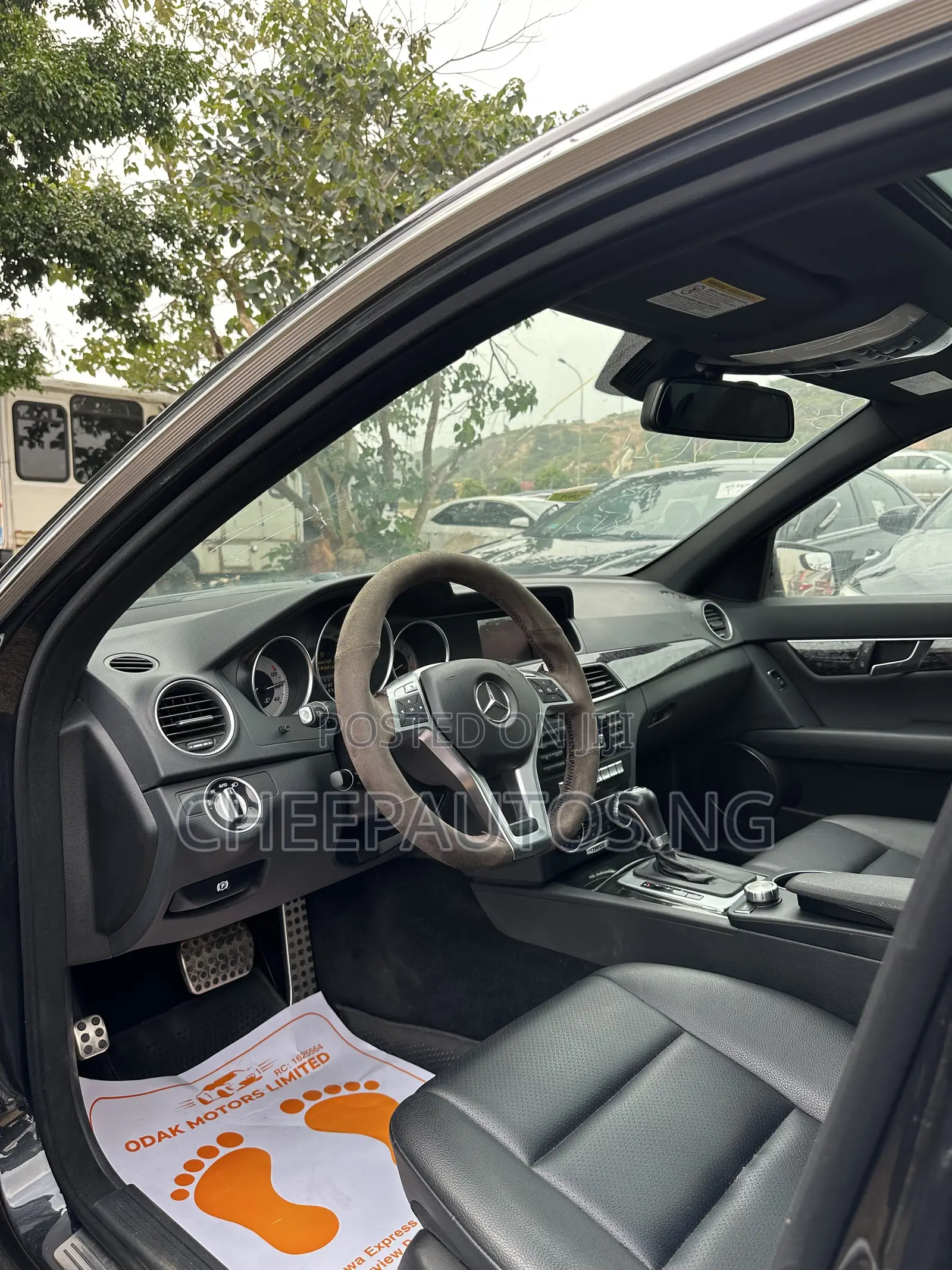 Mercedes-Benz C300 Sport 4Matic Sedan AWD (3.5L 6cyl 7A) 2013 Gray