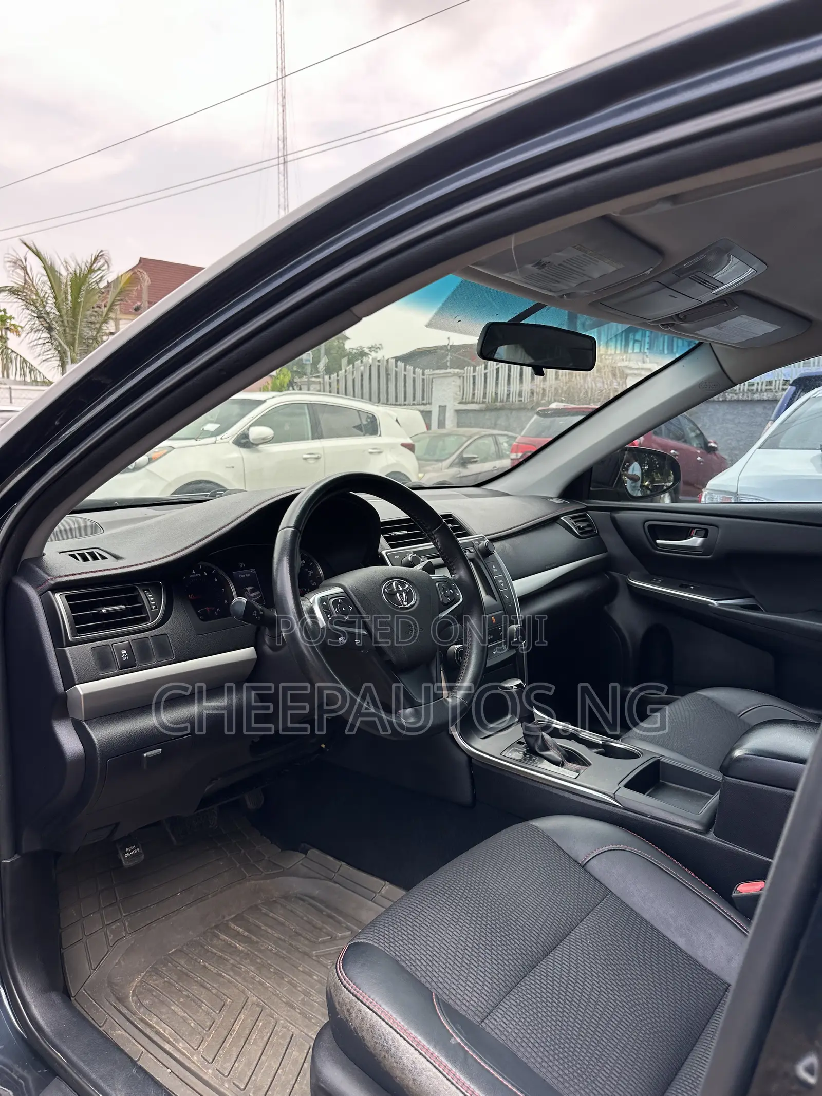 Toyota Camry SE 4dr Sedan (2.5L 4cyl 6A) 2016 Black