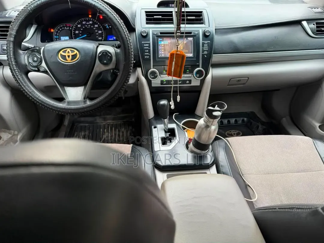Toyota Camry 2013 Silver