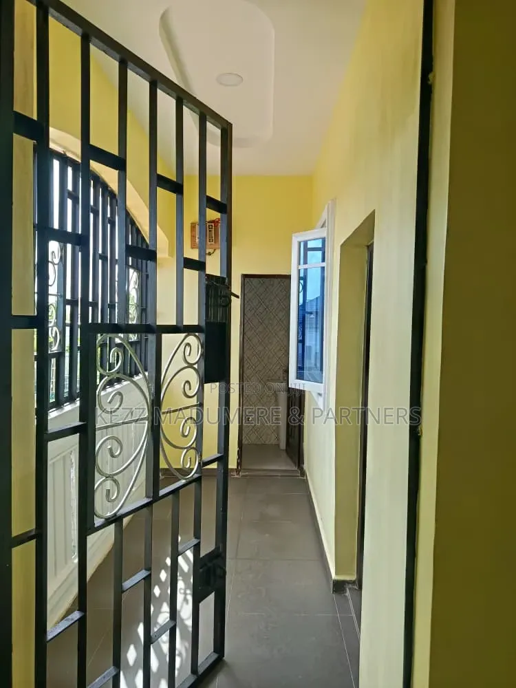 4bdrm Duplex in Gra Barracks Road for rent